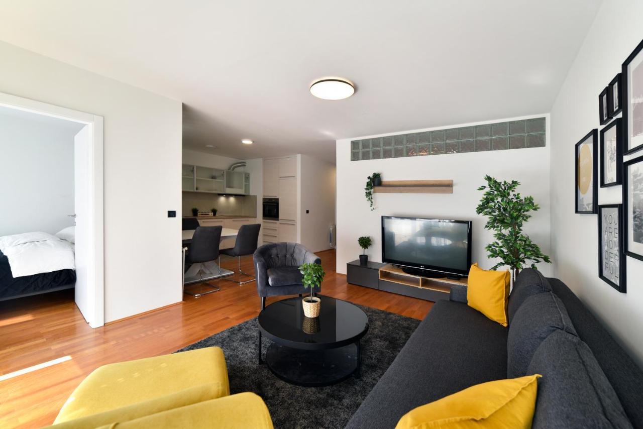 Lavir Apartment With Parking زغرب المظهر الخارجي الصورة