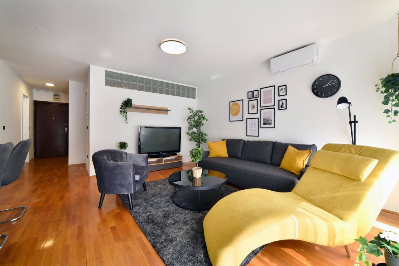 Lavir Apartment With Parking زغرب المظهر الخارجي الصورة